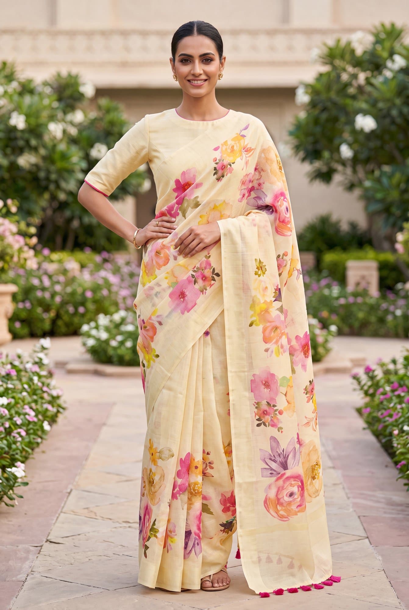 Premium Hand painted Linen Saree with unstitched Blouse Piece slide 3